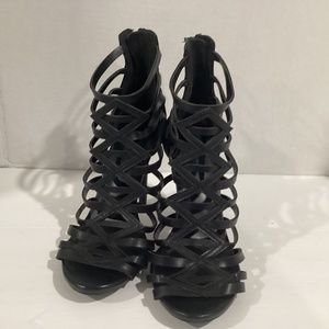 Charlotte Russe black heel size 6